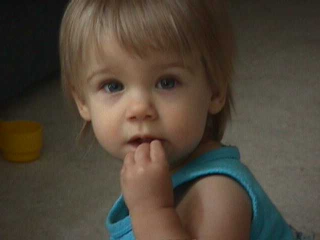 amandabest.jpg (14143 bytes)