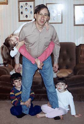 meandkids.jpg (17168 bytes)