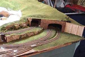 trai002.jpg (12004 bytes)